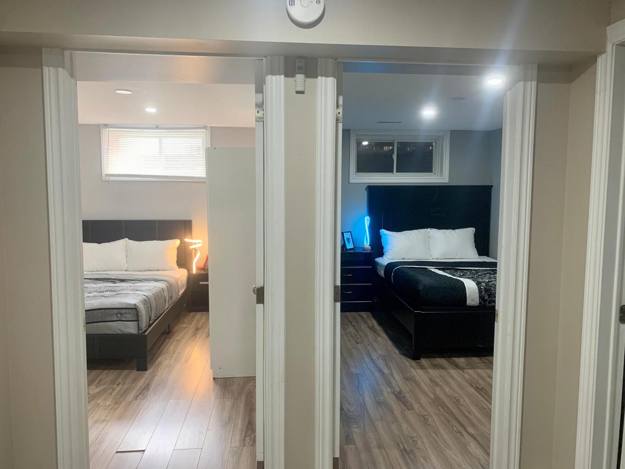 1 Room In A Cozy And Beautiful Basement 圭尔夫 外观 照片